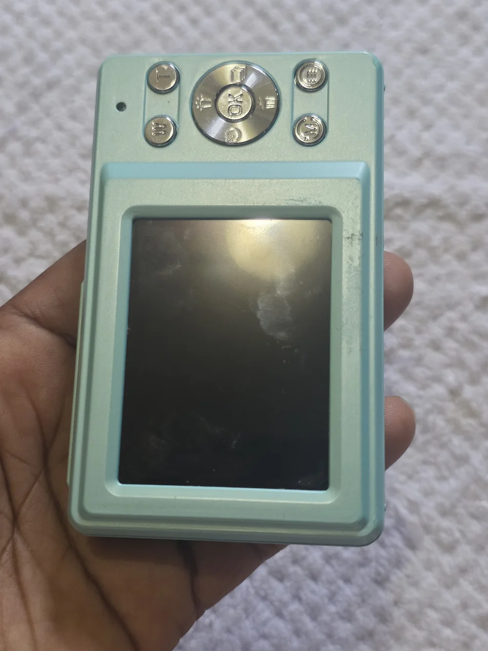 Vivitar Compact Digital Camera in Aqua
